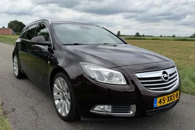 Opel Insignia (2012) thumbnail 6