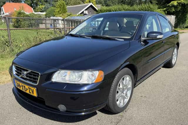 Volvo S60 (2007) thumbnail 1