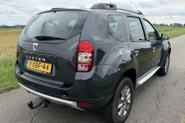Dacia Duster (2014) thumbnail 4