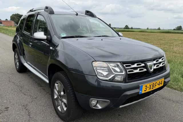 Dacia Duster (2014) thumbnail 6