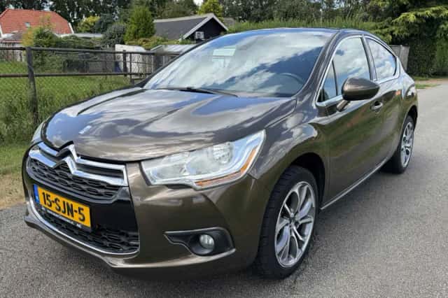 Citroën DS4 (2011) thumbnail 1