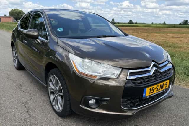 Citroën DS4 (2011) thumbnail 6