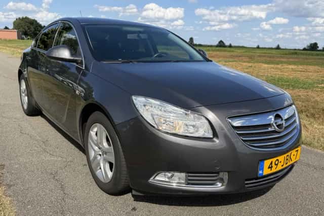 Opel Insignia (2009) thumbnail 6