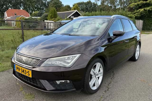 SEAT Leon (2017) thumbnail 1