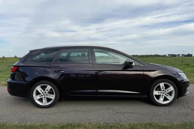 SEAT Leon (2017) thumbnail 5