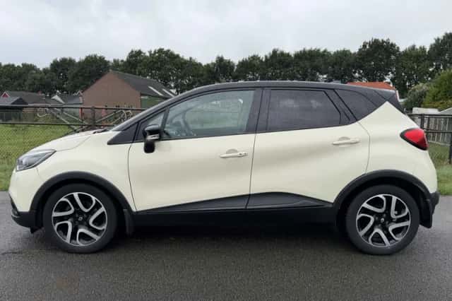 Renault Captur (2013) thumbnail 2