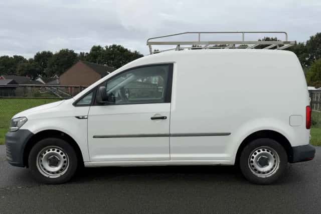Volkswagen Caddy (2018) thumbnail 2