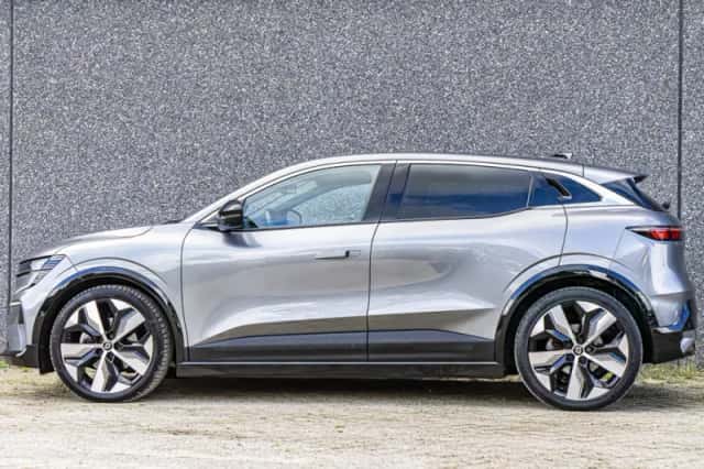 Renault Mégane E-Tech (2023) thumbnail 5