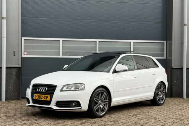 Audi A3 (2009) thumbnail 1