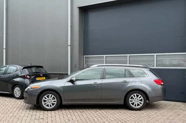 Honda Accord (2011) thumbnail 2