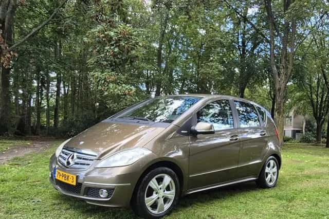 Mercedes-Benz A-Klasse (2011) thumbnail 1