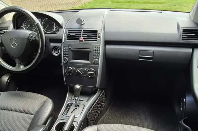 Mercedes-Benz A-Klasse (2011) thumbnail 6