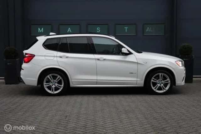 BMW X3 (2014) thumbnail 5