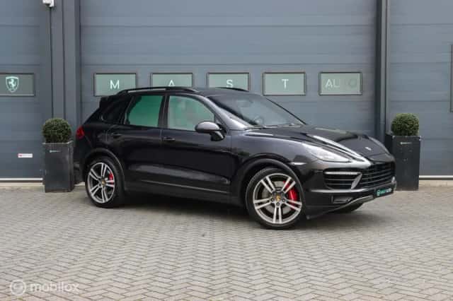 Porsche Cayenne (2011) thumbnail 5