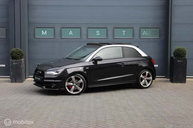 Audi A1 (2011) thumbnail 1