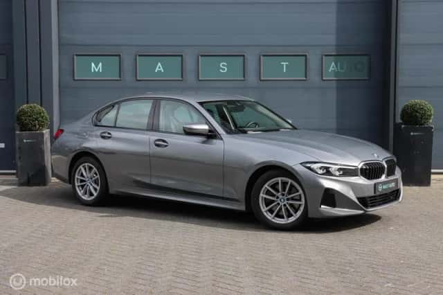 BMW 3-Serie (2024) thumbnail 4