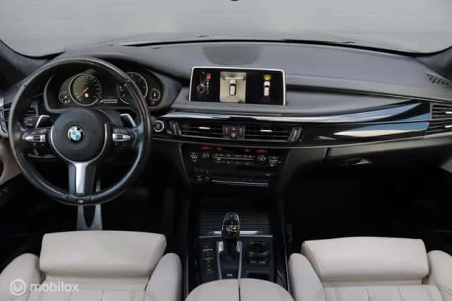BMW X5 (2015) thumbnail 3