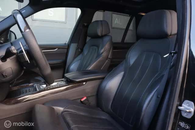 BMW X5 (2014) thumbnail 6