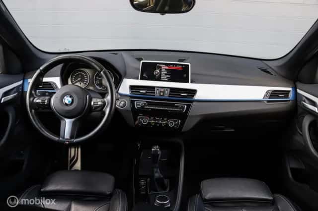 BMW X1 (2017) thumbnail 3