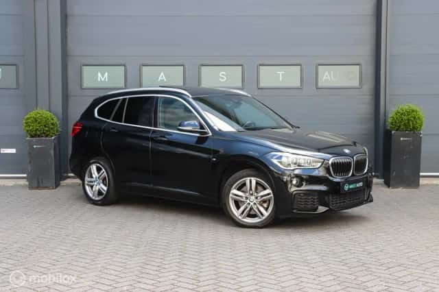 BMW X1 (2017) thumbnail 4