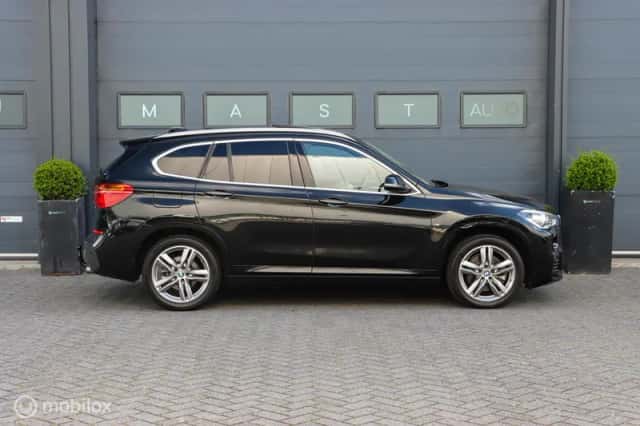 BMW X1 (2017) thumbnail 5