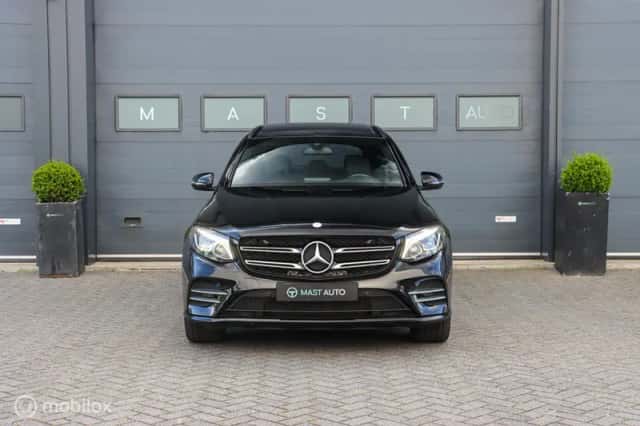 Mercedes-Benz GLC-Klasse (2016) thumbnail 2
