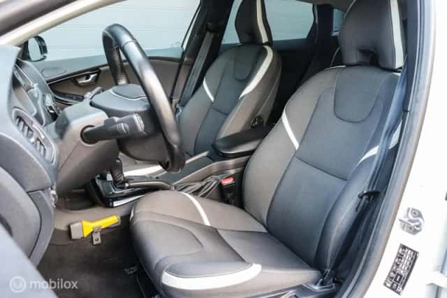 Volvo V40 (2018) thumbnail 6