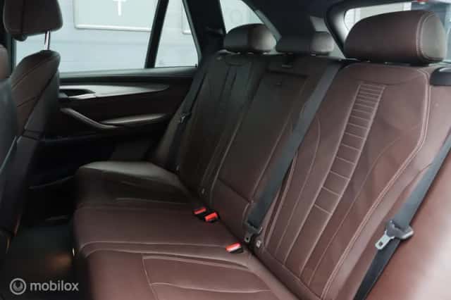 BMW X5 (2016) thumbnail 6