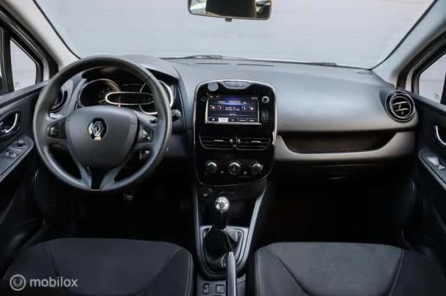 Renault Clio (2013) thumbnail 3