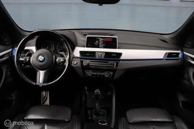 BMW X1 (2015) thumbnail 3