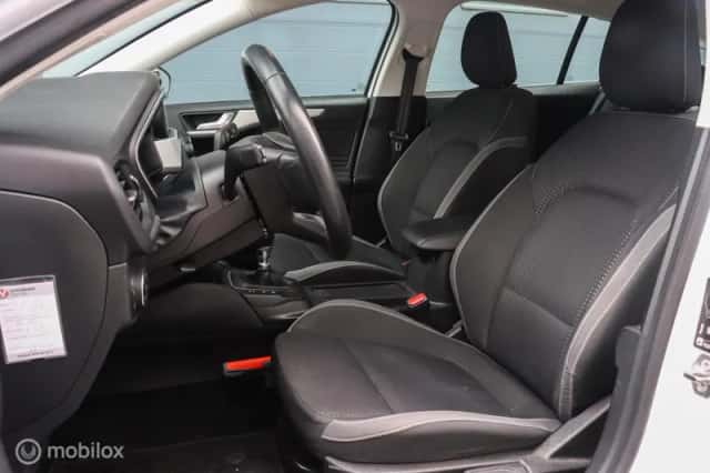 Ford Focus (2019) thumbnail 6