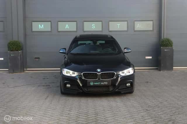 BMW 3-Serie (2012) thumbnail 2