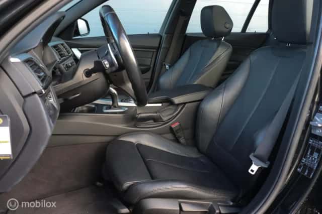 BMW 3-Serie (2012) thumbnail 6