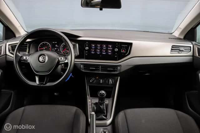 Volkswagen Polo (2020) thumbnail 3