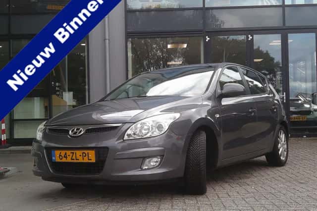 Hyundai i30 (2008) thumbnail 1
