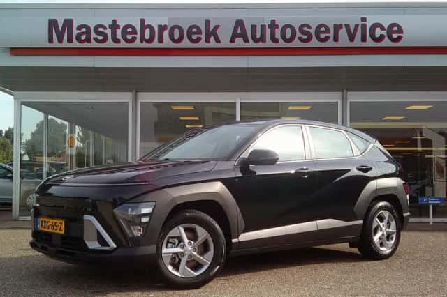 Hyundai Kona (2023) thumbnail 1