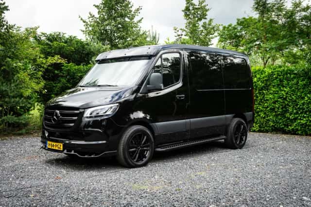 Mercedes-Benz Sprinter (2020) thumbnail 1