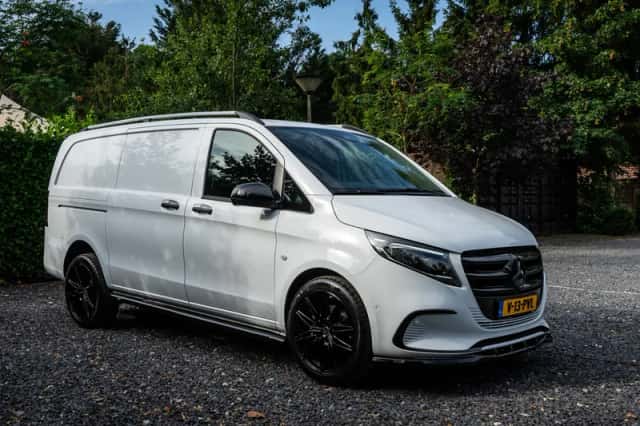 Mercedes-Benz Vito (2024) thumbnail 5