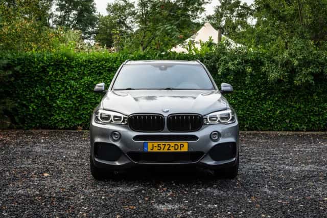 BMW X5 (2017) thumbnail 4
