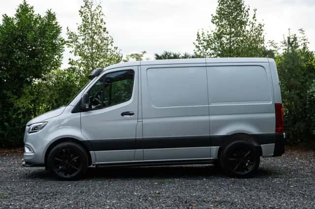 Mercedes-Benz Sprinter (2020) thumbnail 2