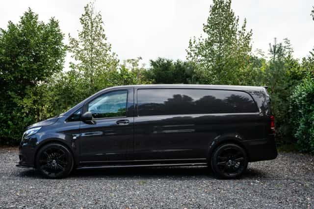 Mercedes-Benz Vito (2022) thumbnail 2