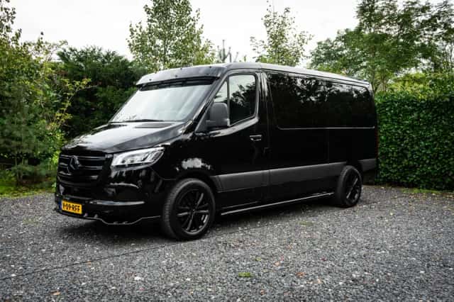 Mercedes-Benz Sprinter (2020) thumbnail 1