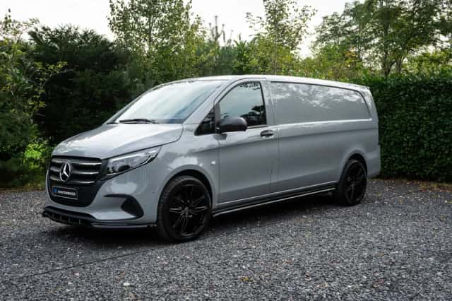 Mercedes-Benz Vito (2024) thumbnail 1