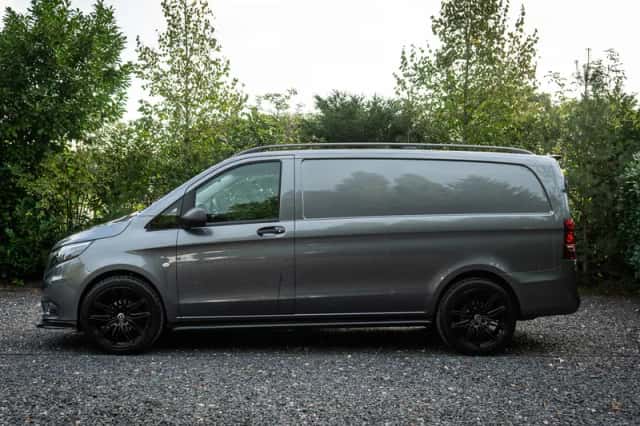 Mercedes-Benz Vito (2021) thumbnail 2