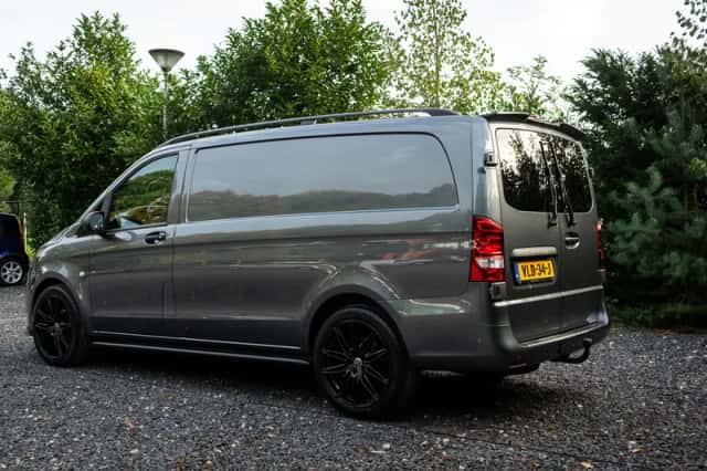 Mercedes-Benz Vito (2021) thumbnail 3