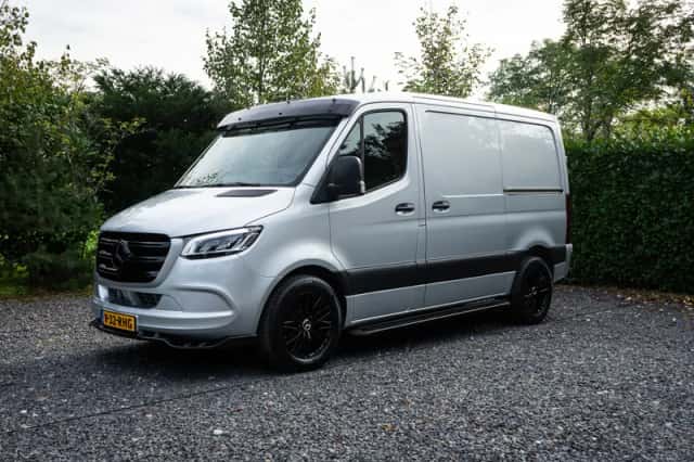 Mercedes-Benz Sprinter (2022) thumbnail 1