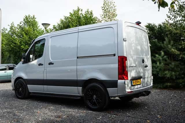 Mercedes-Benz Sprinter (2022) thumbnail 3