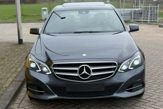 Mercedes-Benz E-Klasse (2013) thumbnail 2