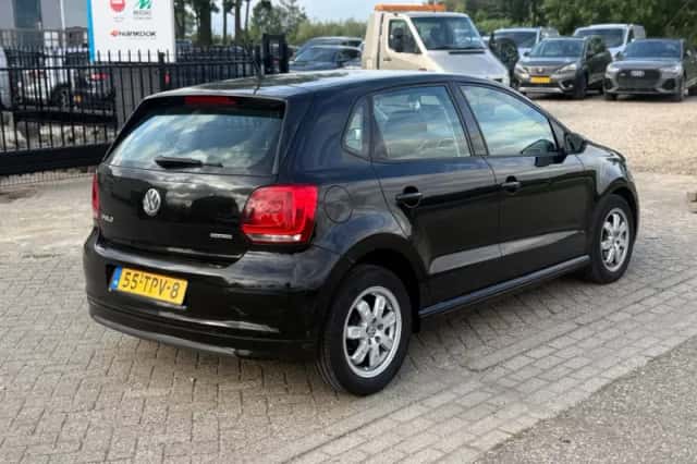 Volkswagen Polo (2012) thumbnail 5