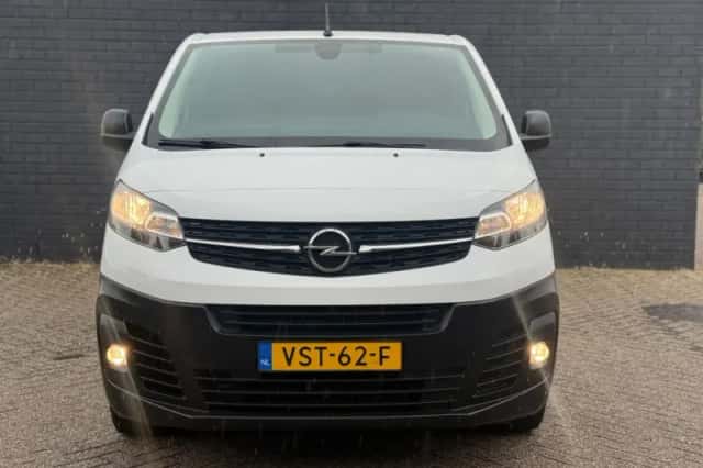 Opel Vivaro (2022) thumbnail 3